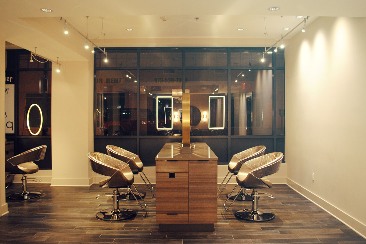 Bloom Salon Featured image displaying the Takara Belmont Caruso Chair